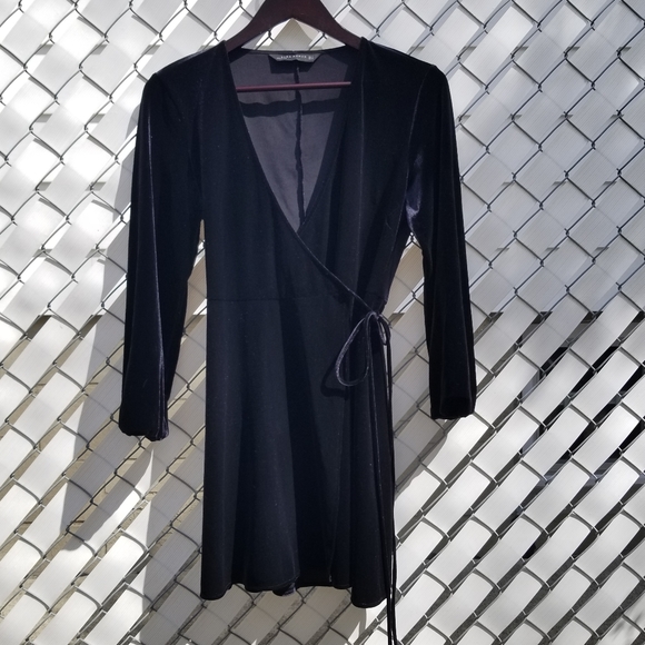 Zara Dresses & Skirts - Zara black velvet wrap dress mini puff sleeve S